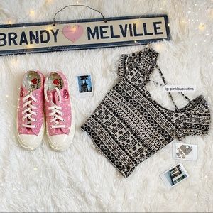 la hearts fitted crop top